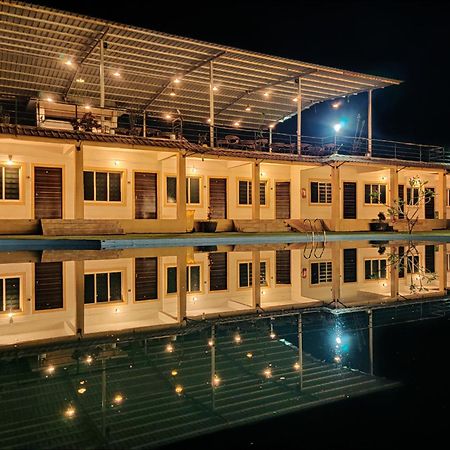 Amigos Lake Resort-Igatpuri, Maharashtra Exterior photo