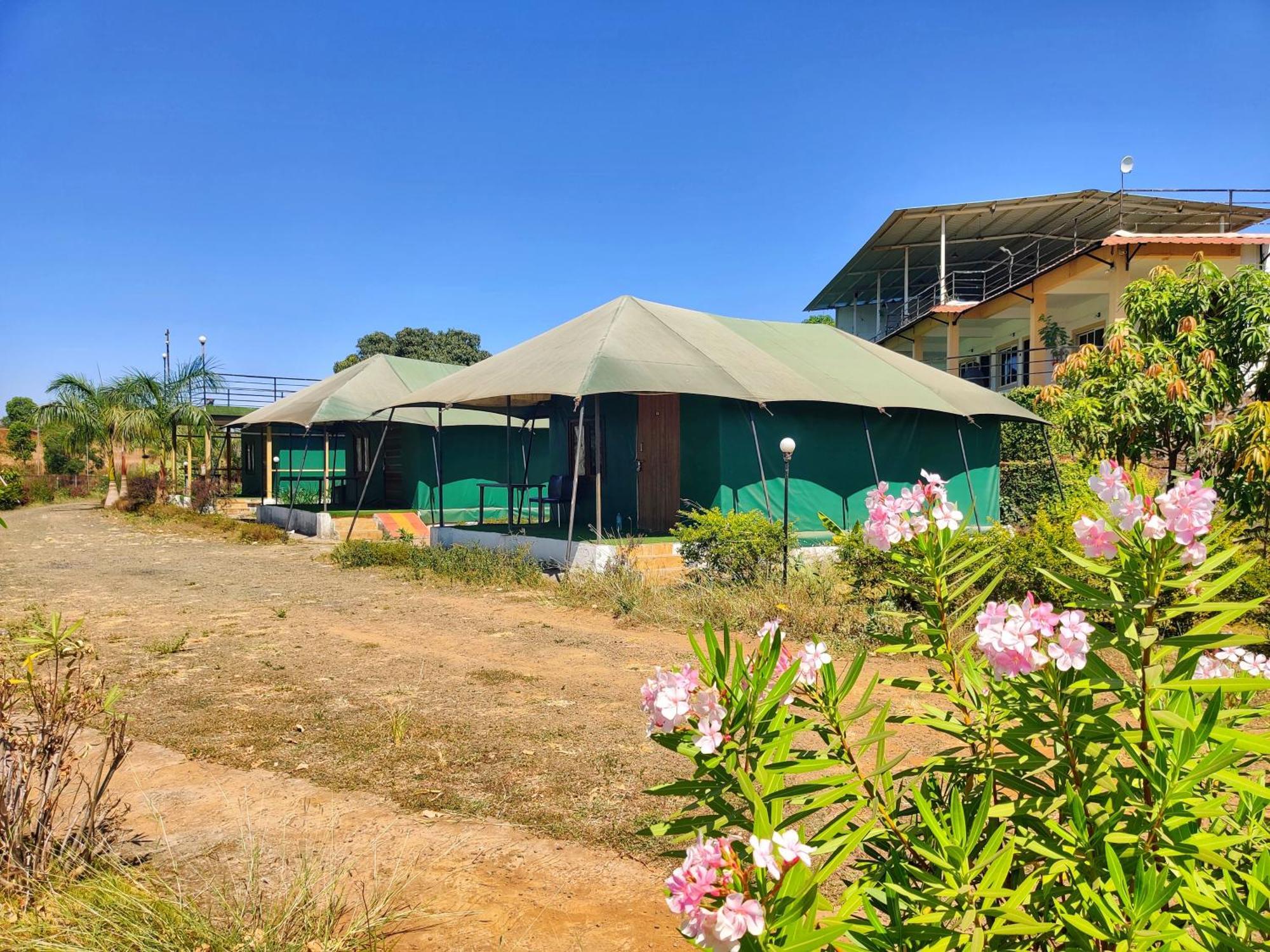 Amigos Lake Resort-Igatpuri, Maharashtra Exterior photo